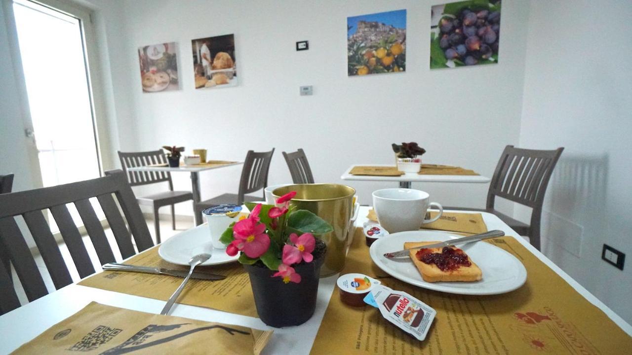 B&B Pitagora Розето-Капо-Спулико Экстерьер фото